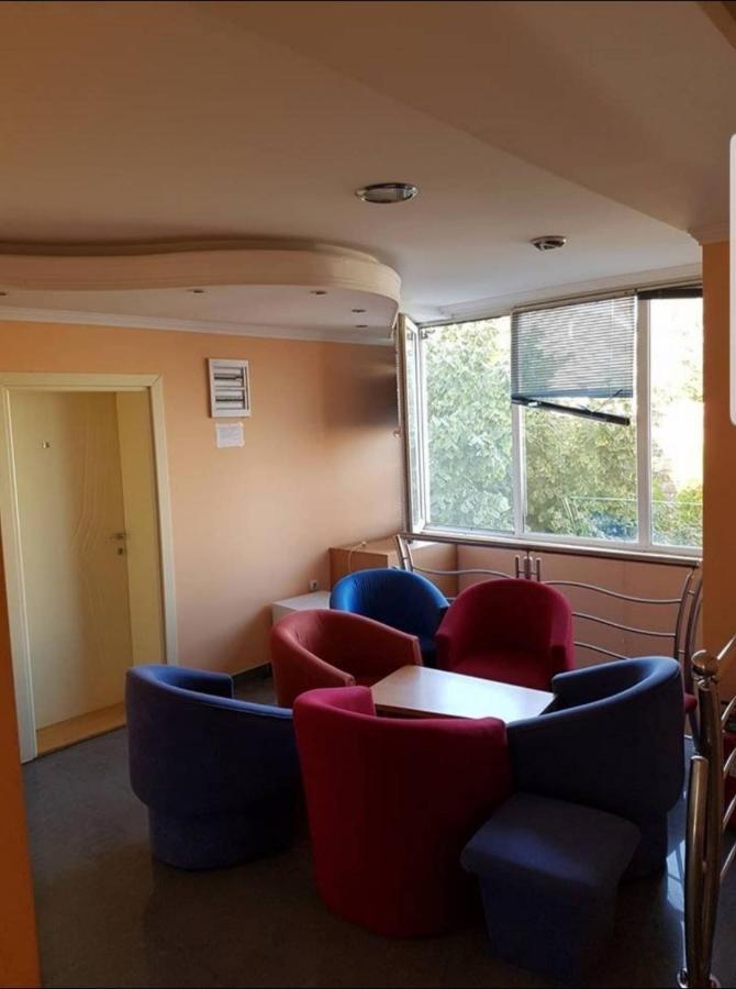Viktorija Nova Hotel Kanjiža Buitenkant foto