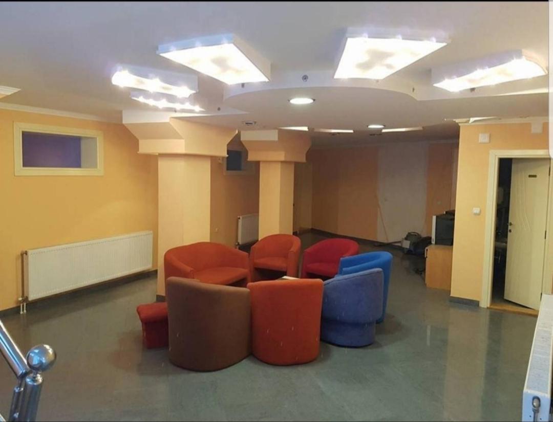 Viktorija Nova Hotel Kanjiža Buitenkant foto
