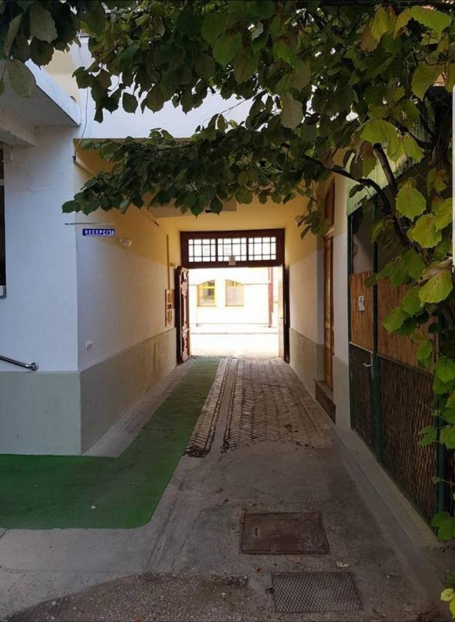 Viktorija Nova Hotel Kanjiža Buitenkant foto