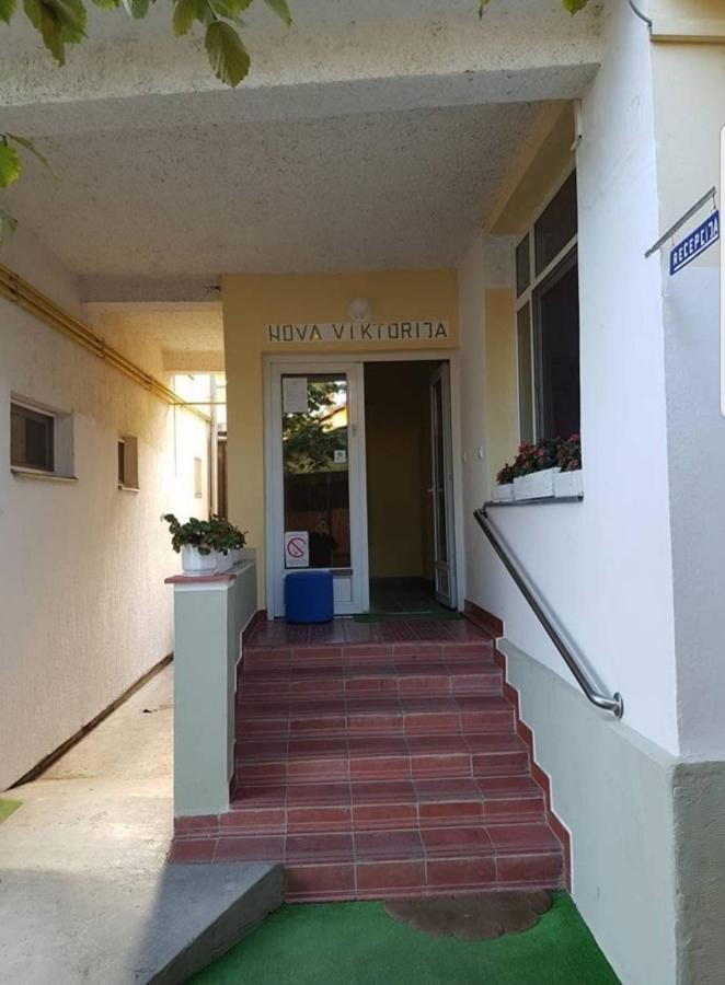 Viktorija Nova Hotel Kanjiža Buitenkant foto