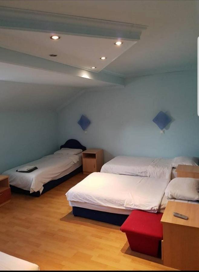 Viktorija Nova Hotel Kanjiža Buitenkant foto